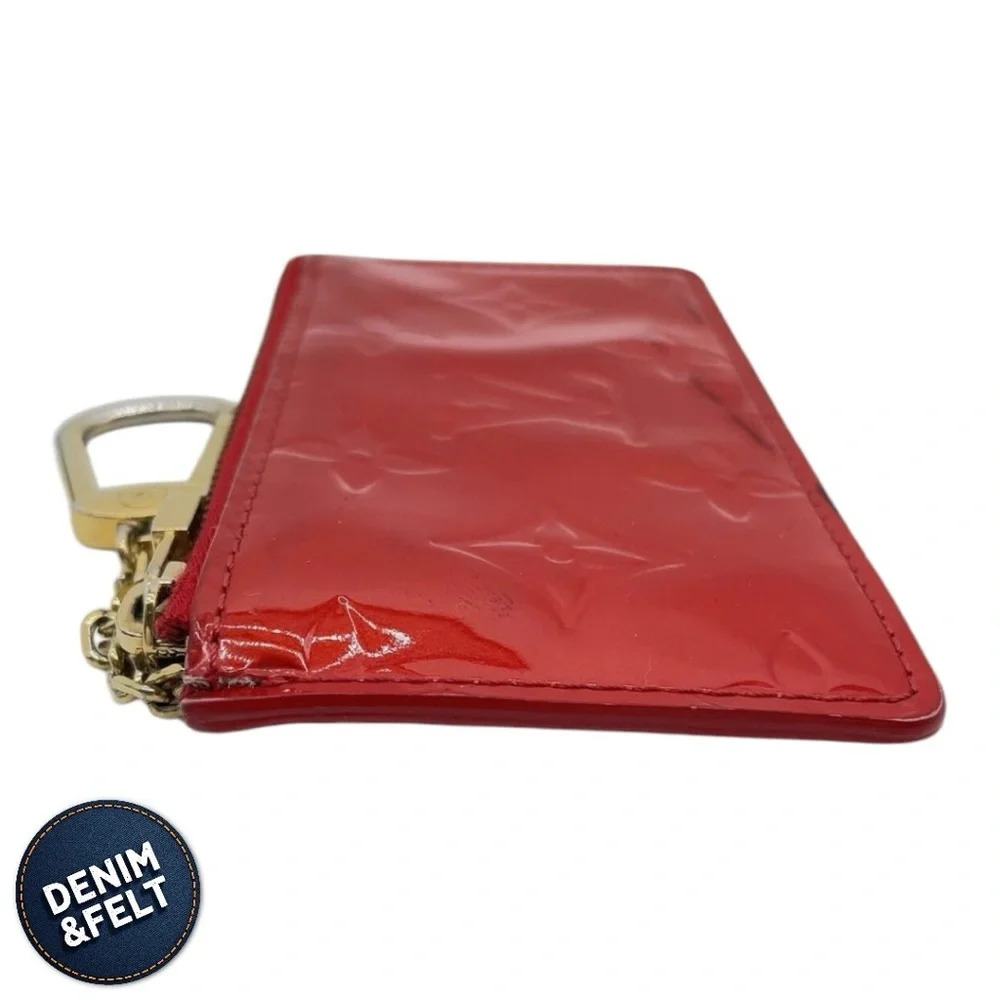 LOUIS VUITTON Red‎ Pomme D'Amour Monogram Vernis Pochette Cles Key/Change Holder